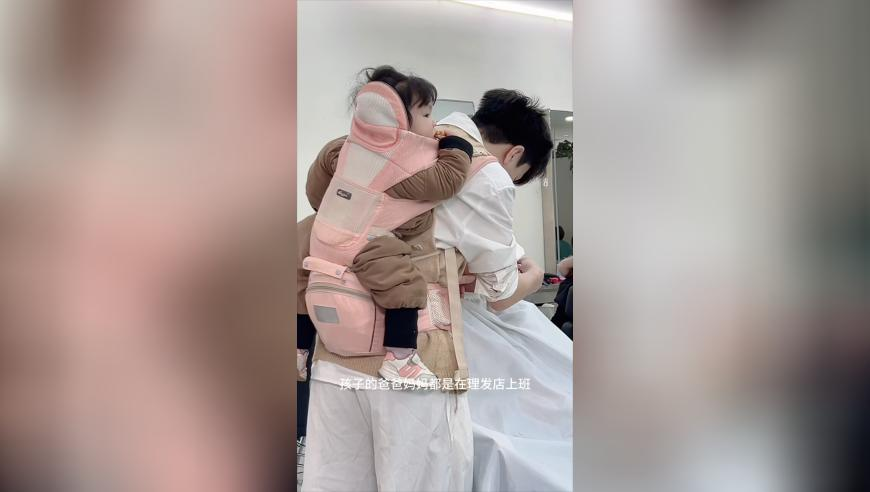 宋佳西装领带配长裙,2025年澳门正版免费资料全解,多元化方案执行策略_开发版V2.28
